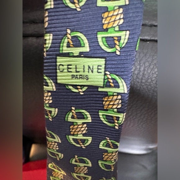 Chanel, Celine & Gucci neck ties - Picture 7 of 10
